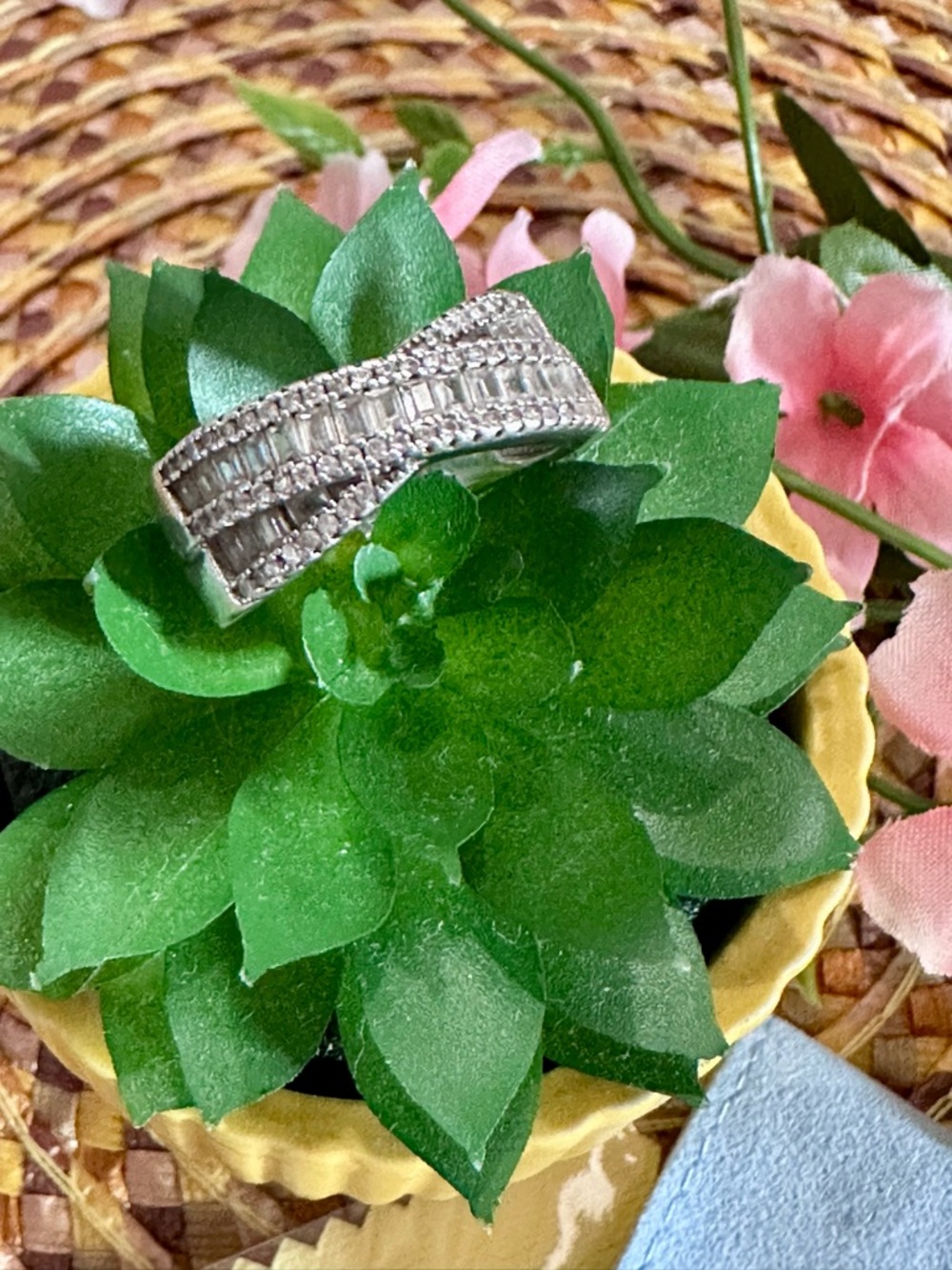 Elegant Silver-Tone Baguette & Round CZ Band - Women's Ring in Silver